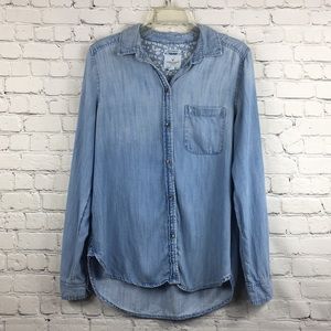 American Eagle Outfitters button down shirt